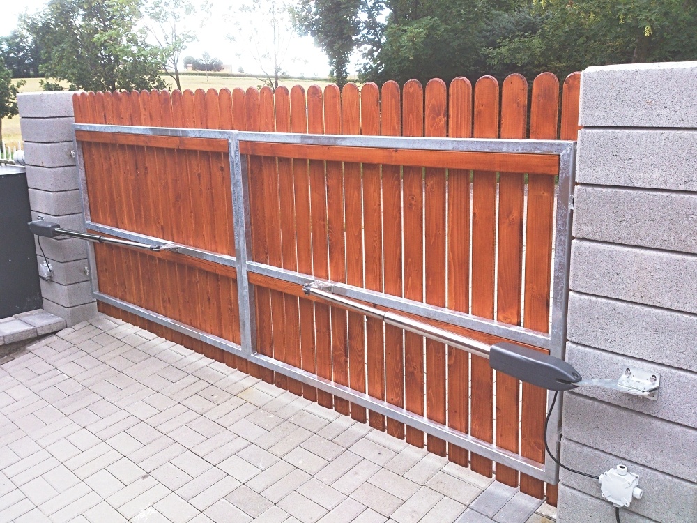 pohony na dvoukřídlou bránu A2.2 - 6