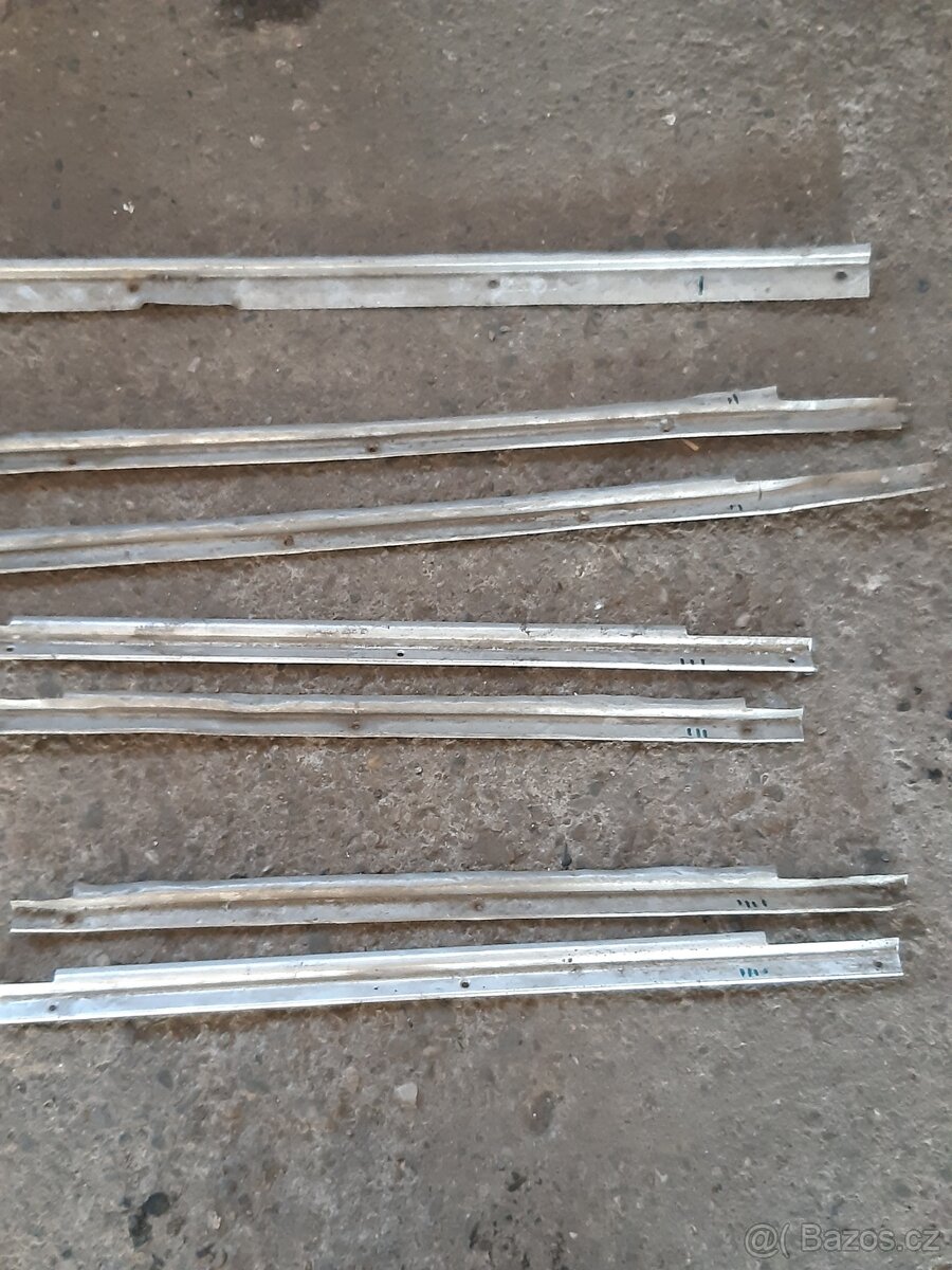 Škoda 100 -110 plast.nd . - 6