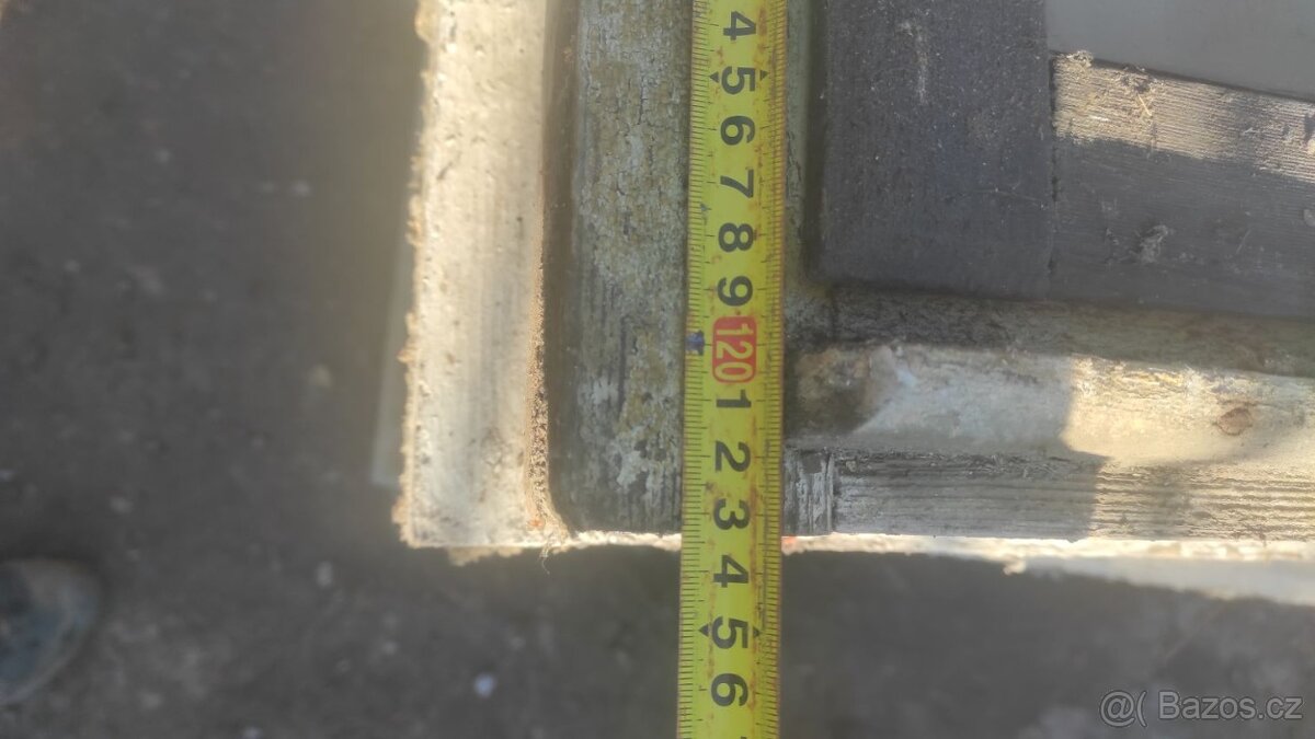 Staré dřevěné okno, 5 ks - 88x123 cm, dřevěná okna - 6