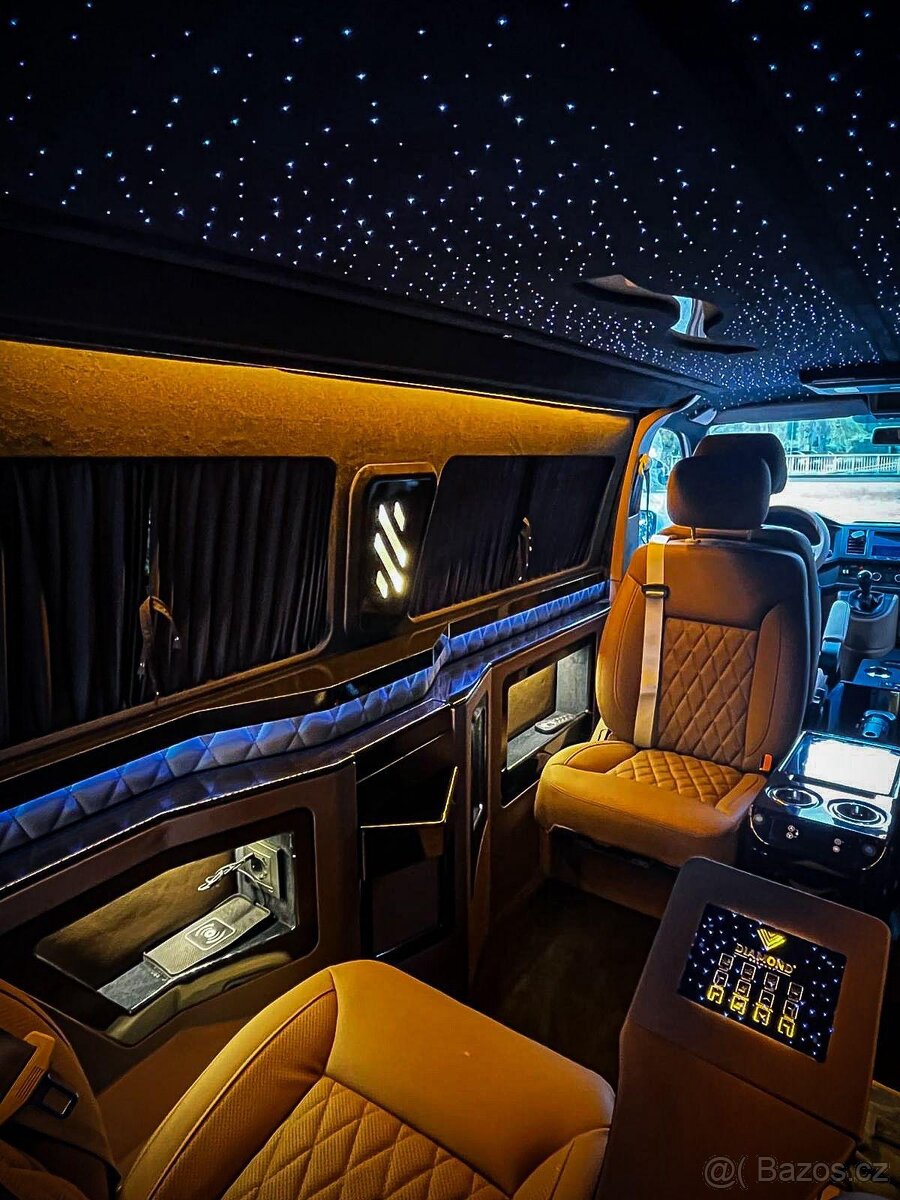 Volkswagen T6 VIP 2.0 TDI - 6