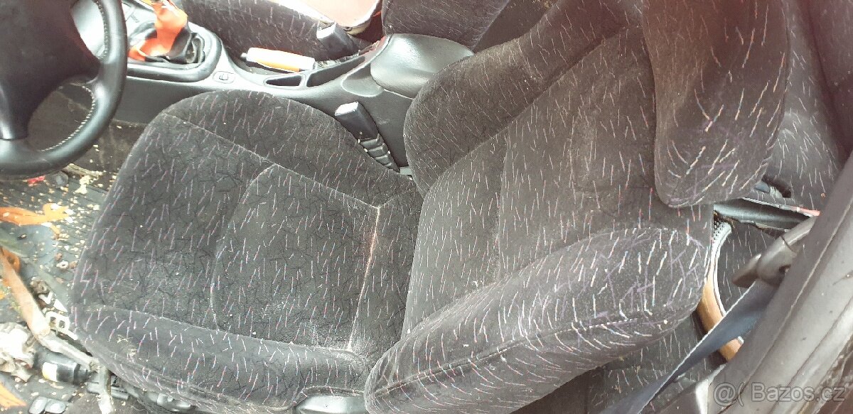 ND Hyundai Coupe RD 2.0i - 6