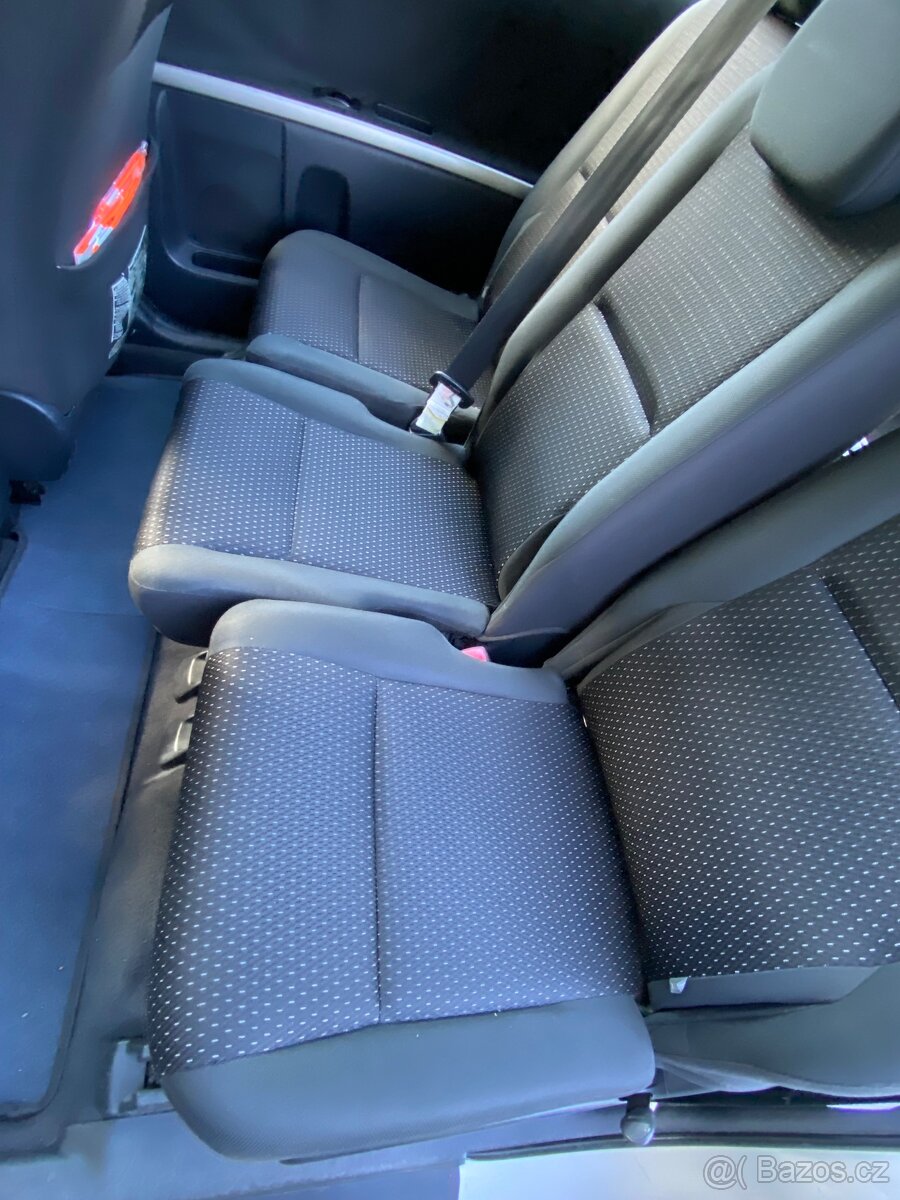 Toyota Corolla Verso, 2.2 D-4D, r.v.2007, 7 míst, tažné - 6