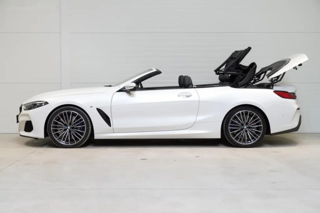 BMW Řada 8, BMW 850i Xdrive cabrio - 6