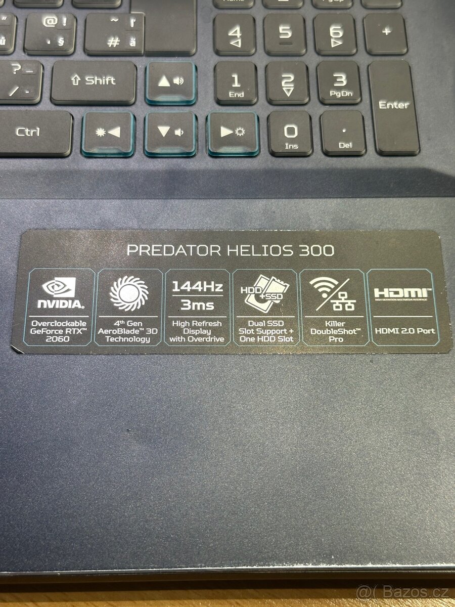 Acer Predator Helios 300 – i7 – NA OPRAVU / NA DÍLY - 6