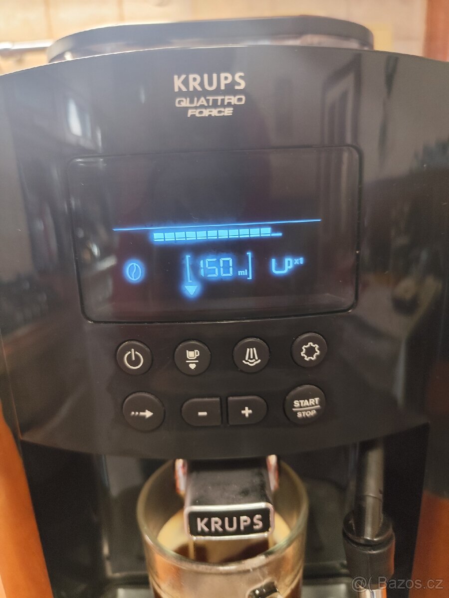Prodám automatický kávovar Krups EA81 - 6