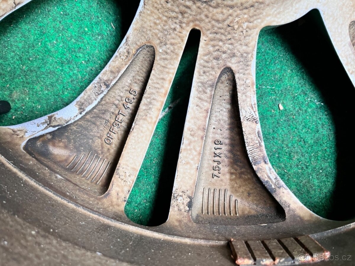 1ks R19 alu disky Hyundai SantaFe - 6