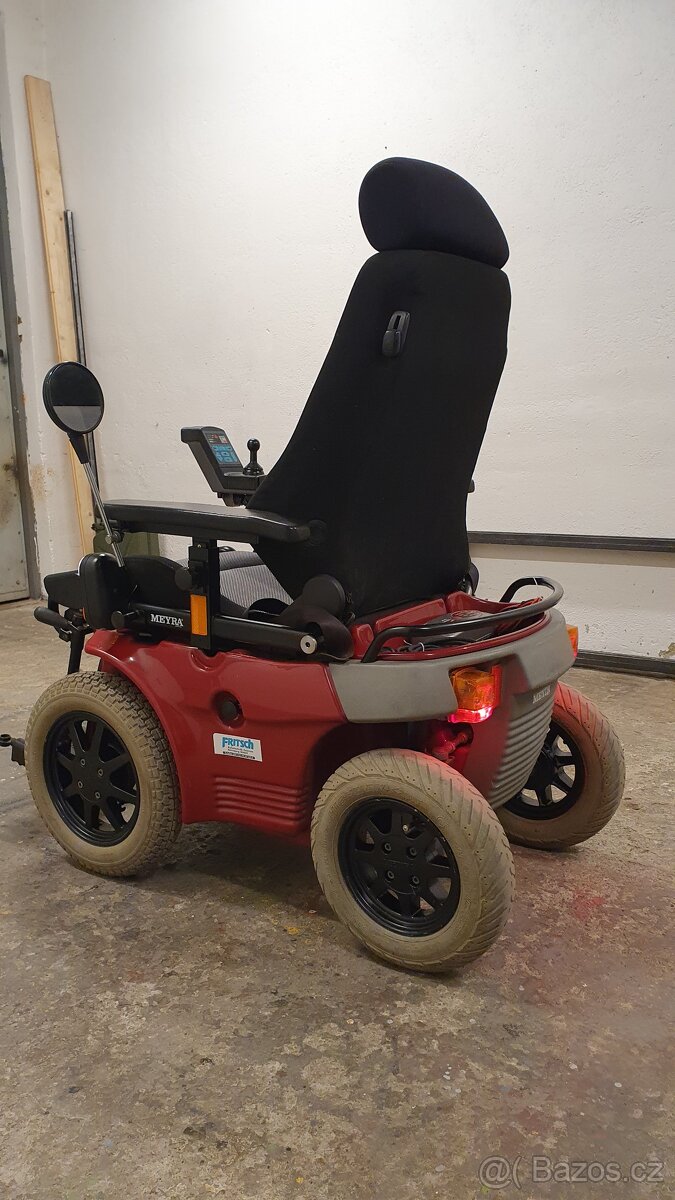 Elektrický invalidní vozík zn.Meyra. - 6