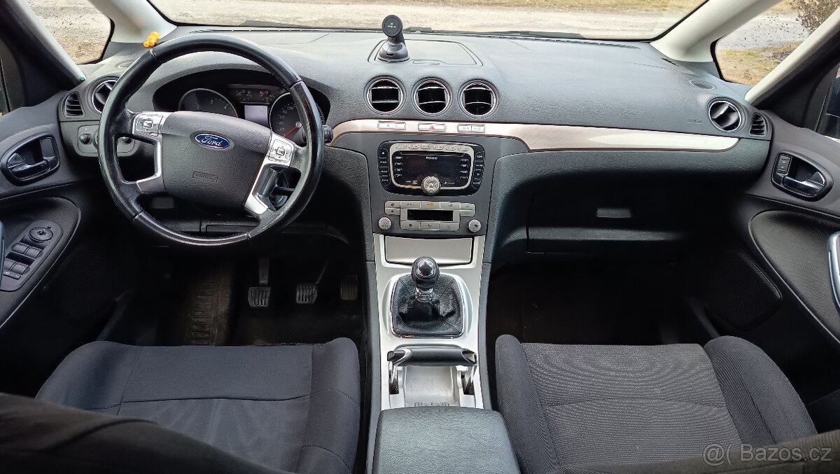 Ford S-MAX 2.0 TDCi 103kw R.v 2006,7míst - 6