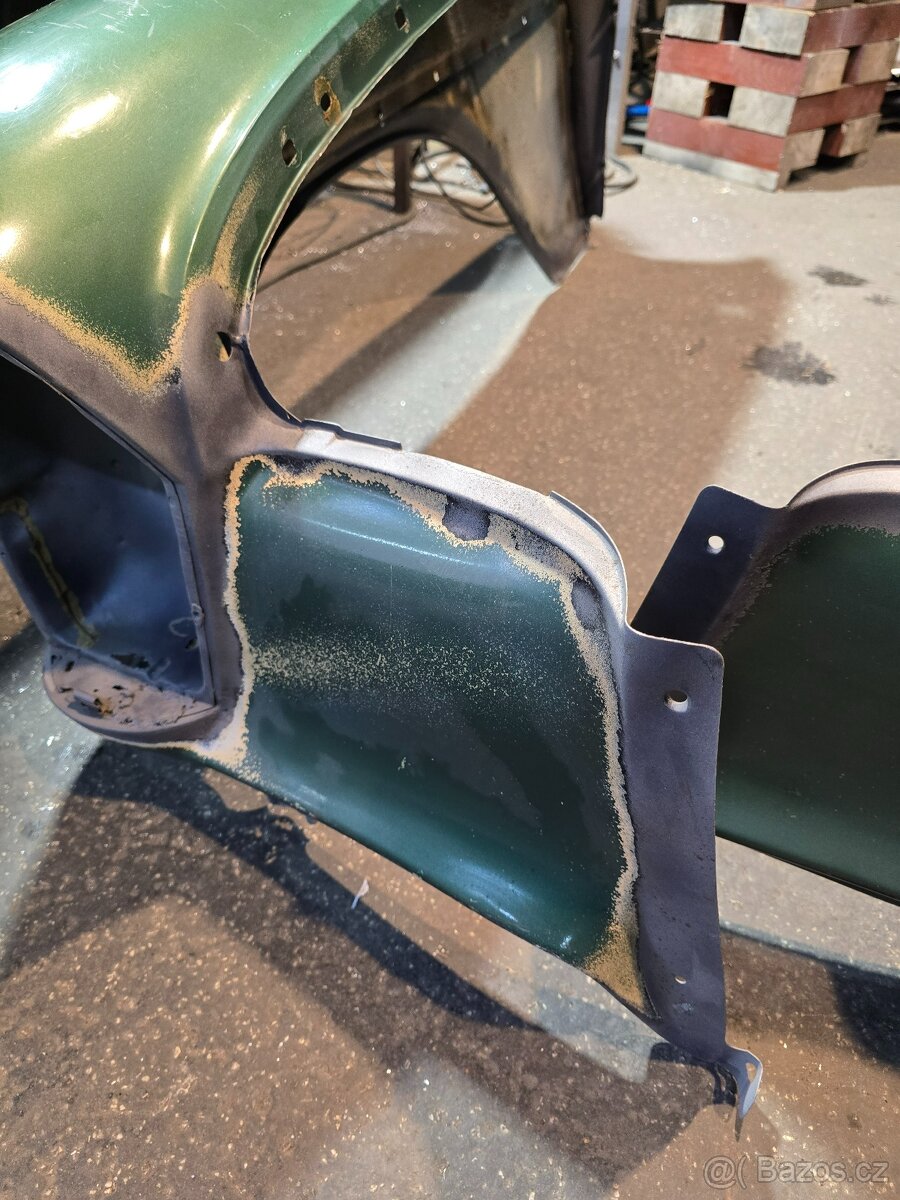 MERCEDES W108 W109 PŘEDNÍ BLATNÍKY PRAVÝ LEVÝ - 6