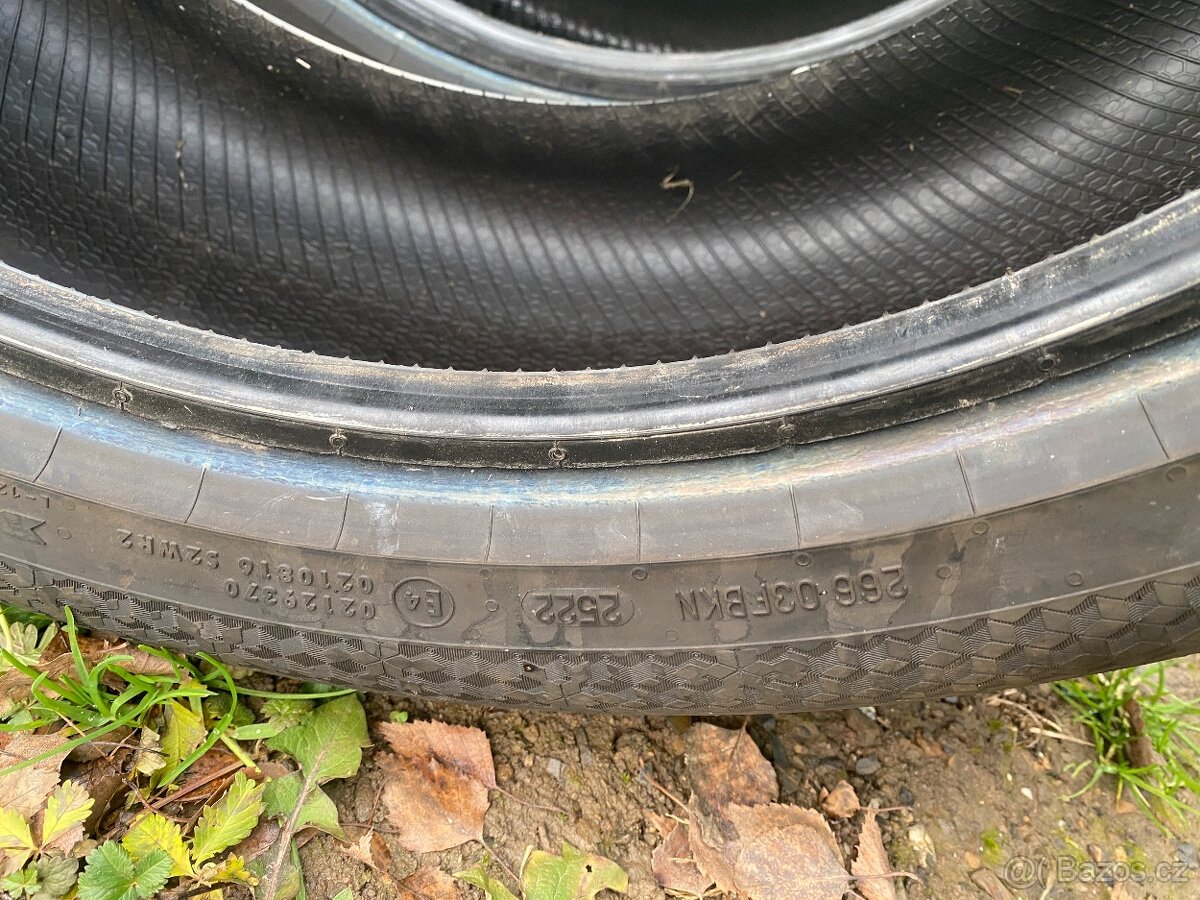 Zimní pneu 235/45/R18 Continentál 2ks - 6