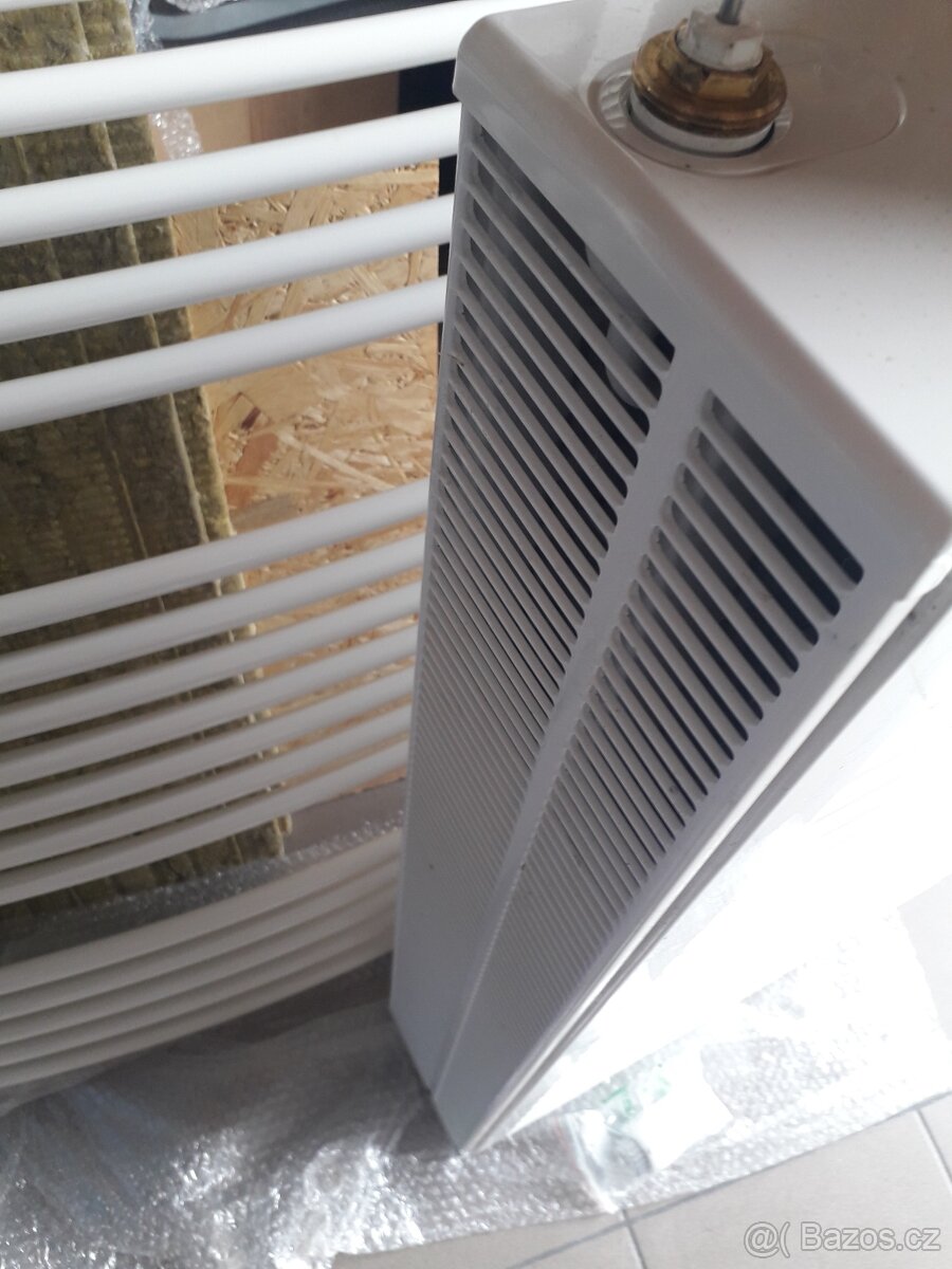 Radiátor Korado 33/900, žebřýk koupelmový 720/120 - 6