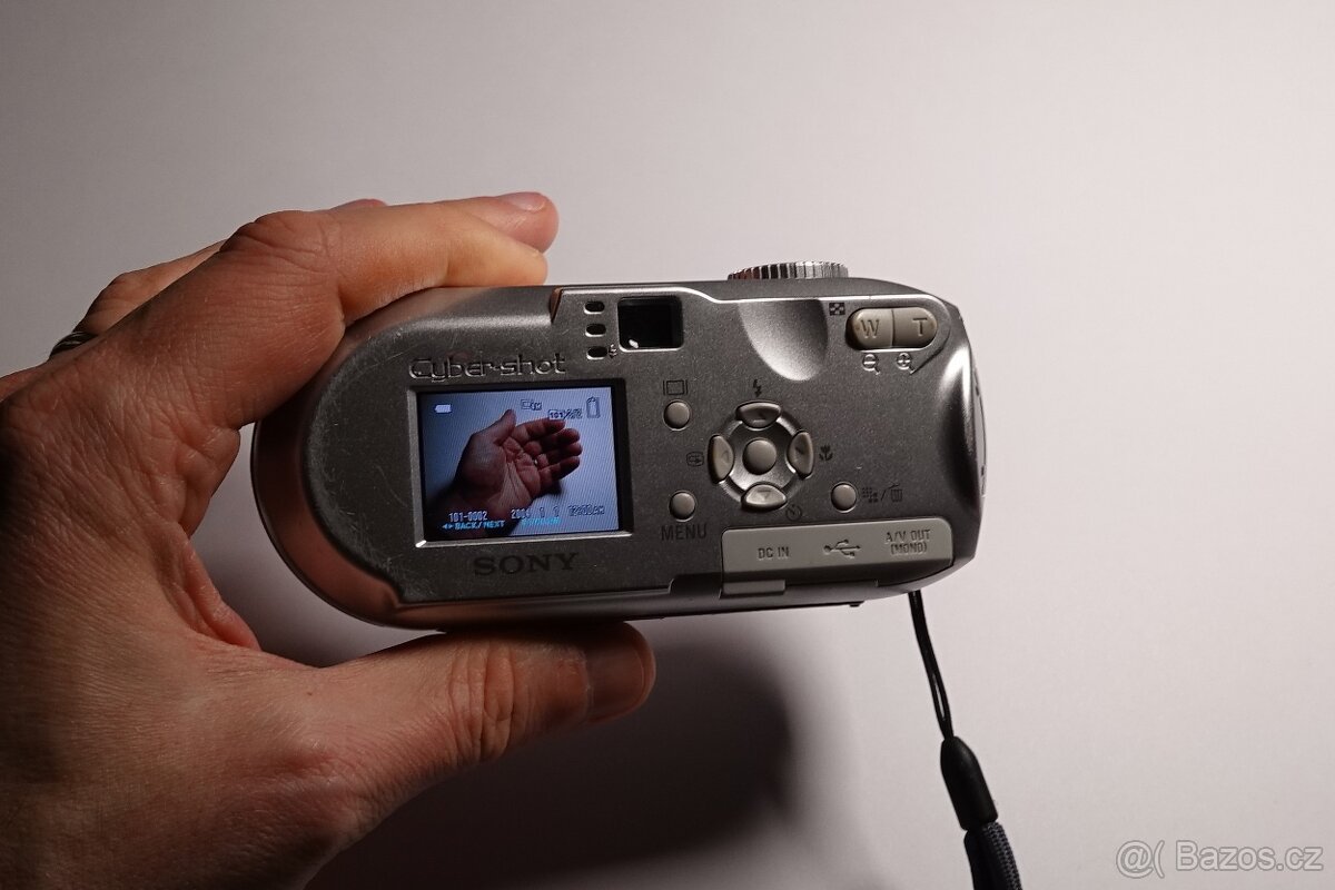 Sony CyberShot DSC-P73 - 6
