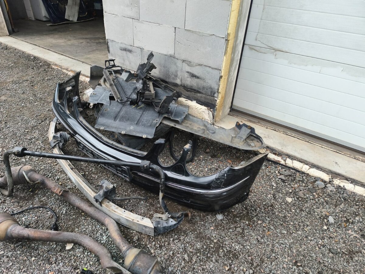 Mercedes-Benz E 350 4MATIC - 6