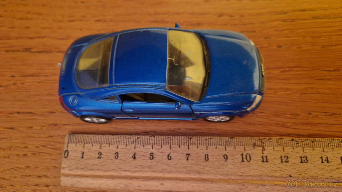 Audi TT 1:34 Welly - 6