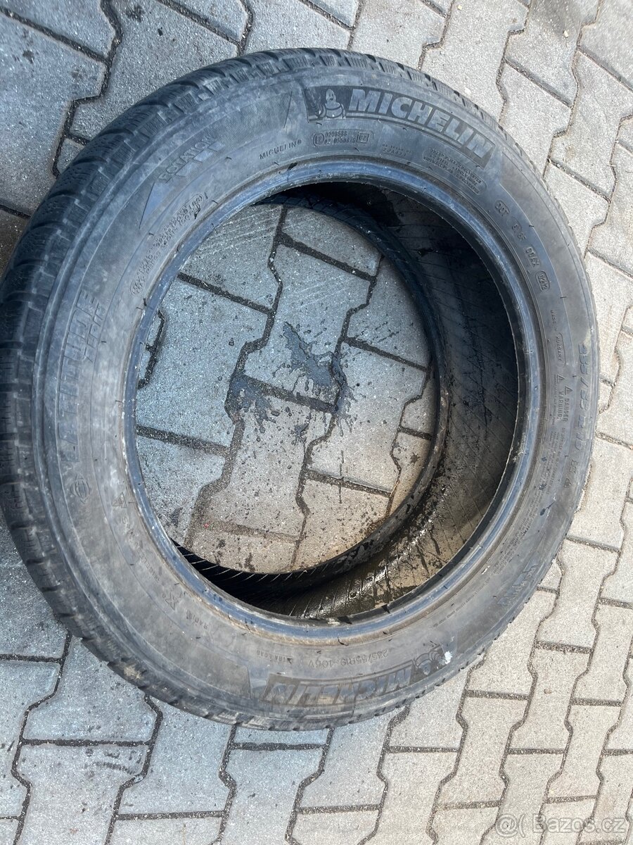 235/55/19 zimní - 6