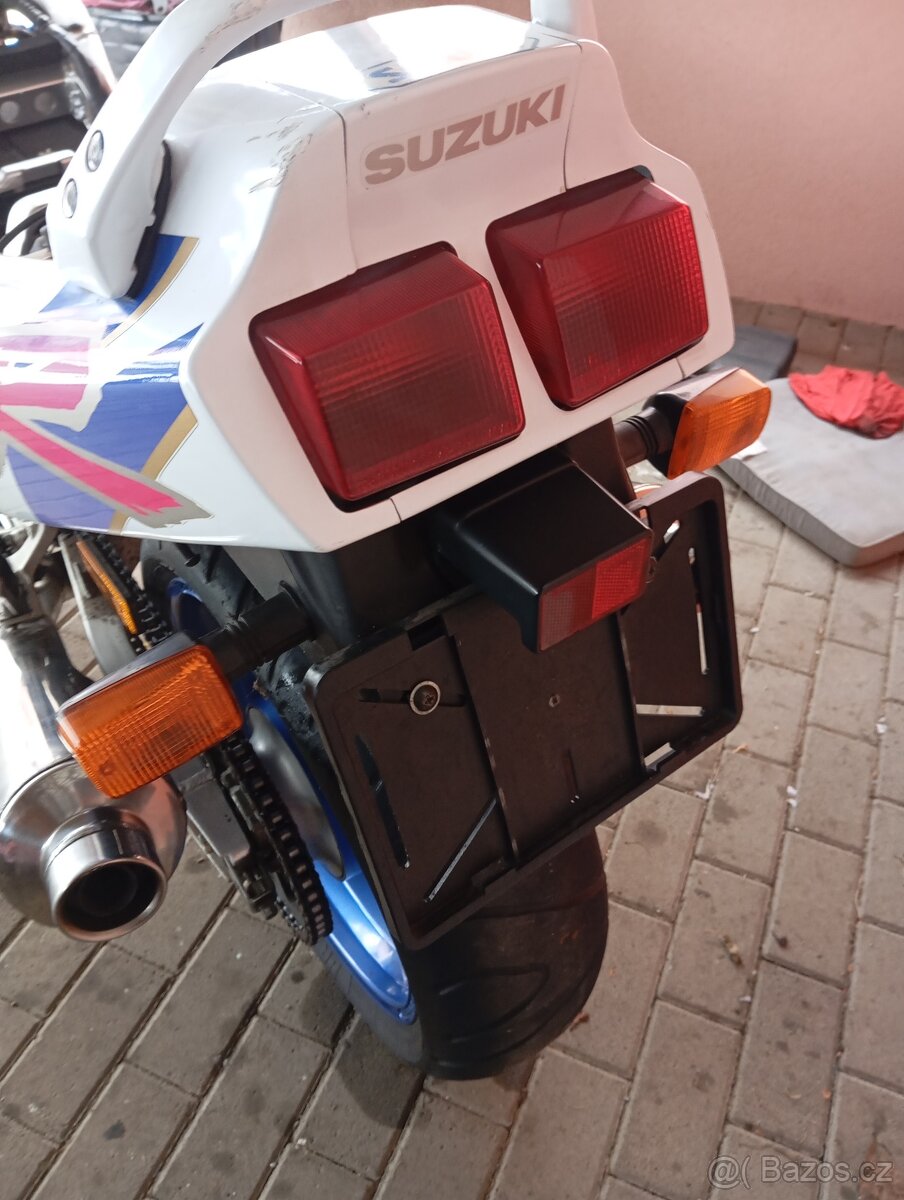 Suzuki GSX-R 1100 - 6