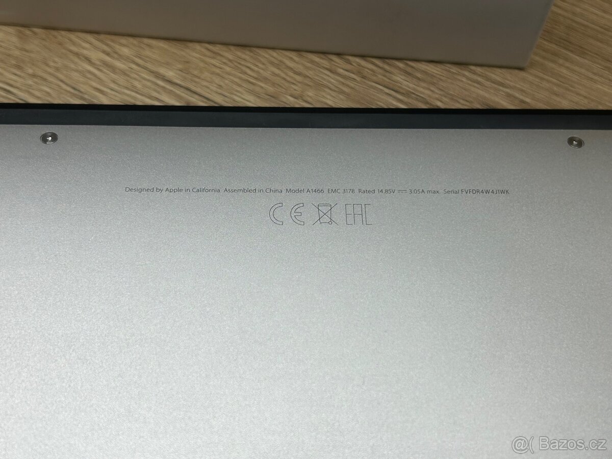 TOP/MacBook Air 2017/8GB RAM/nová baterie + adaptér/ - 6