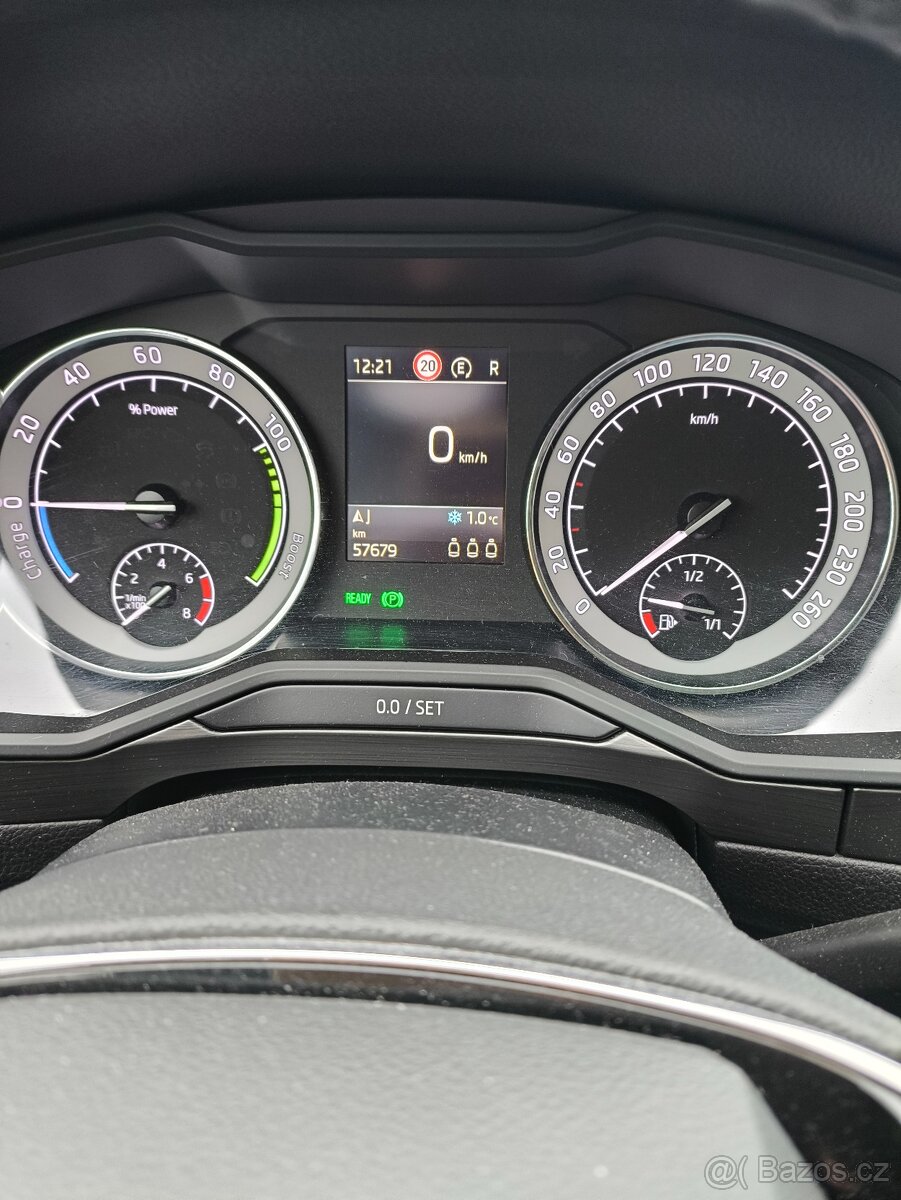 Škoda Superb 3 iV 160kw PHEV - 6