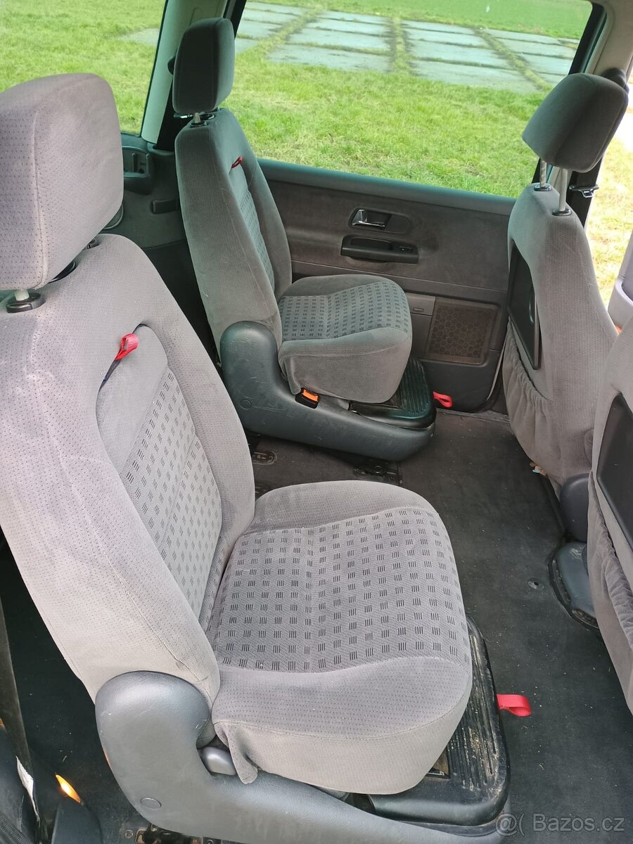 VW Sharan 1.9 TDi - 6