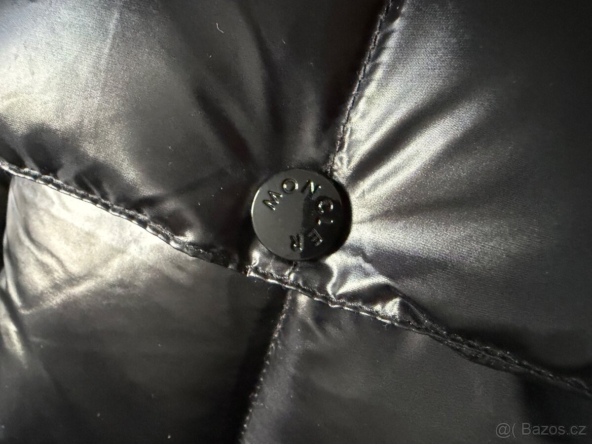 Prodám Moncler Vestu - 6