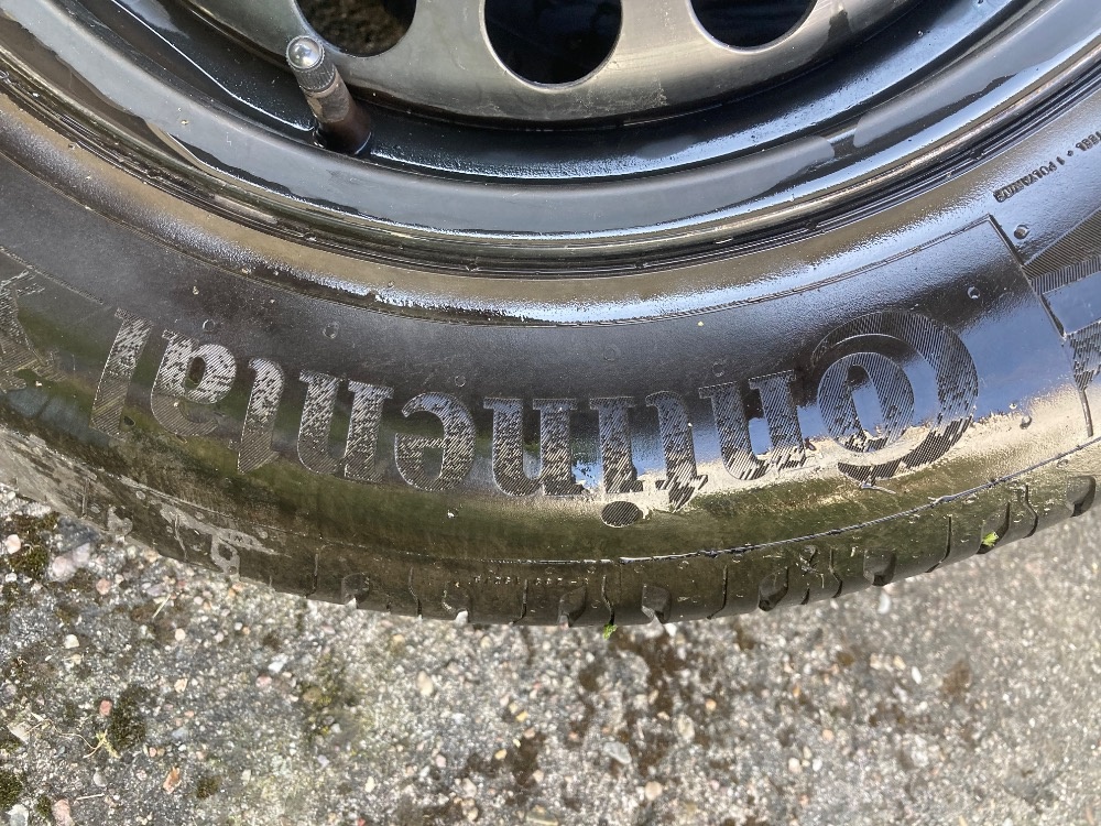 Sada disků a pneu Continental 185/65/15 Fabia 4 - 6