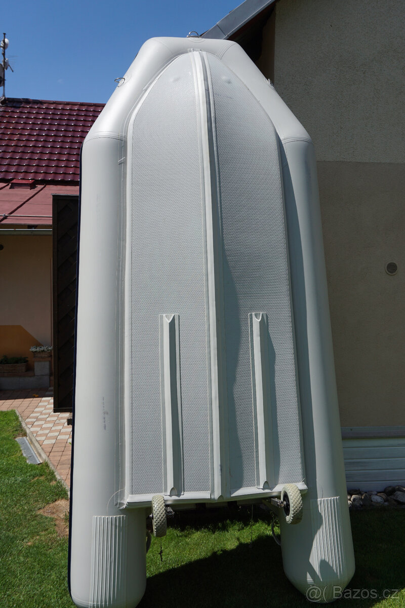 Člun HonWave T38-IE2 LG - 6