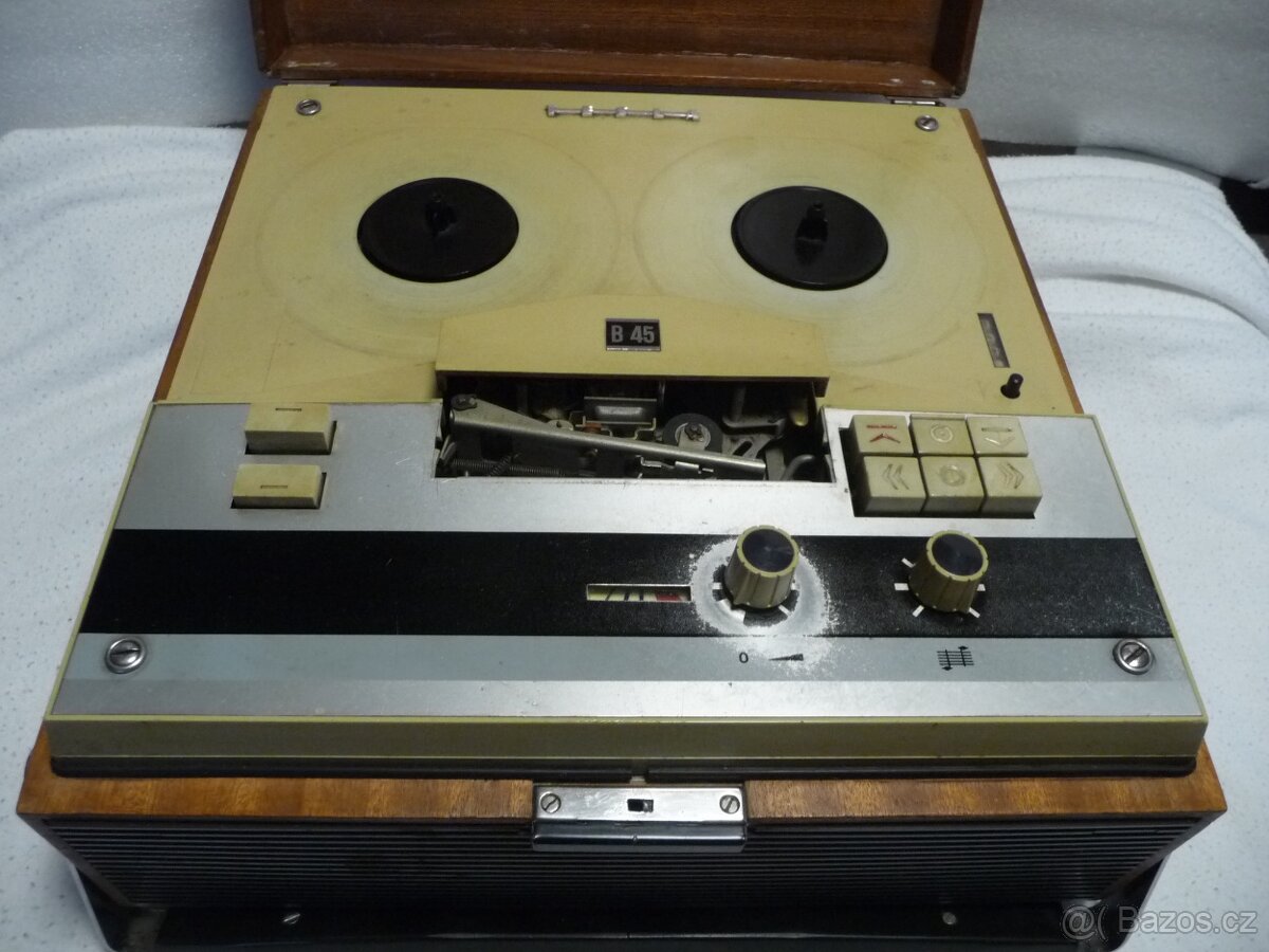 Magnetofon TESLA - 6