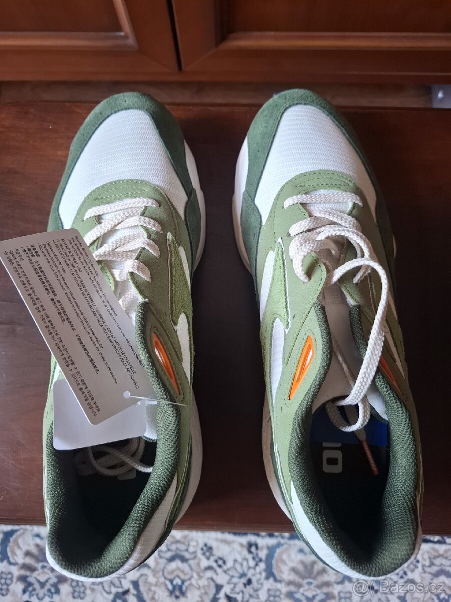 Mizuno contender 42,5 - 6