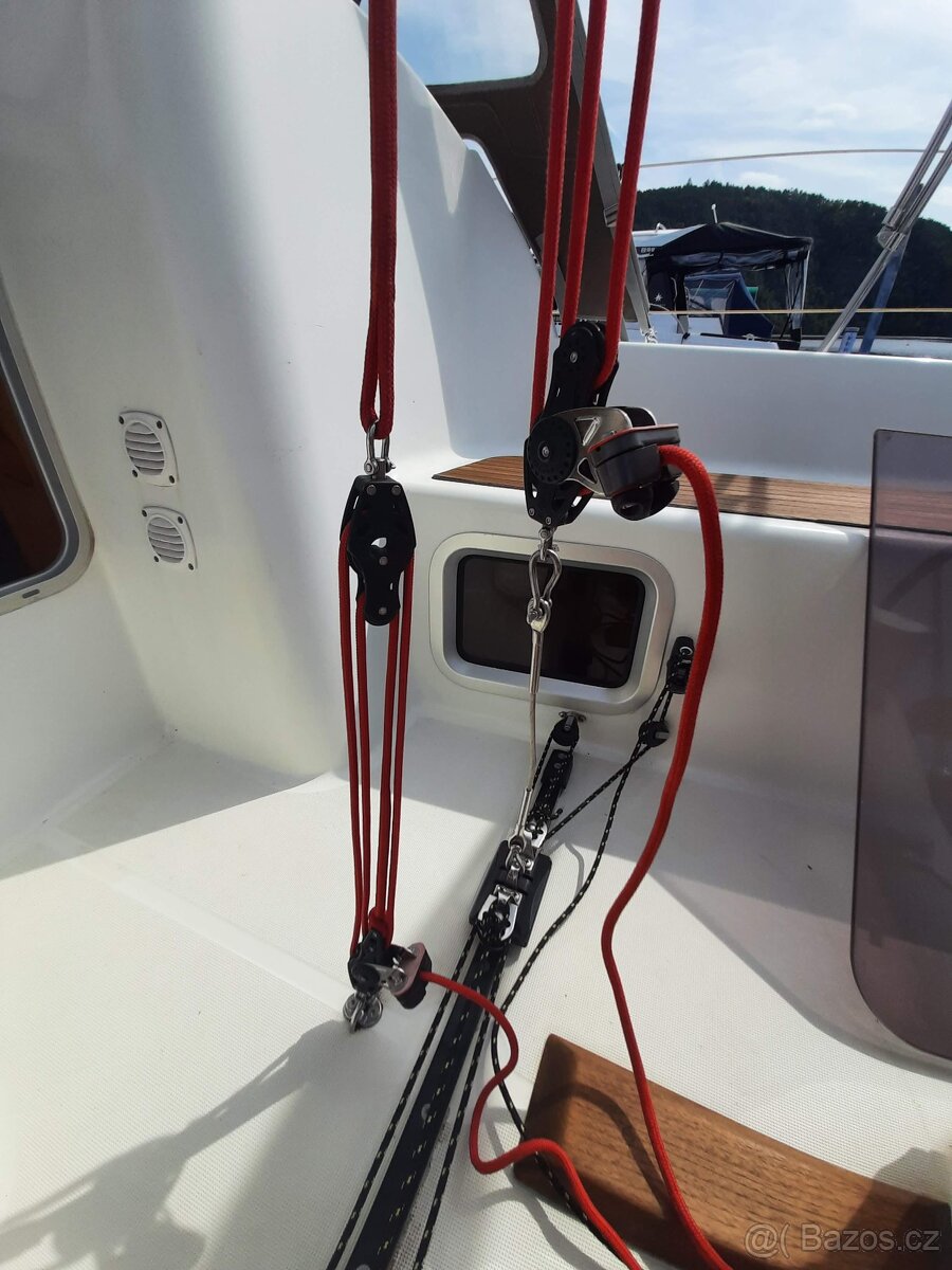 Plachetnice SUN ODYSSEY 30i - 6