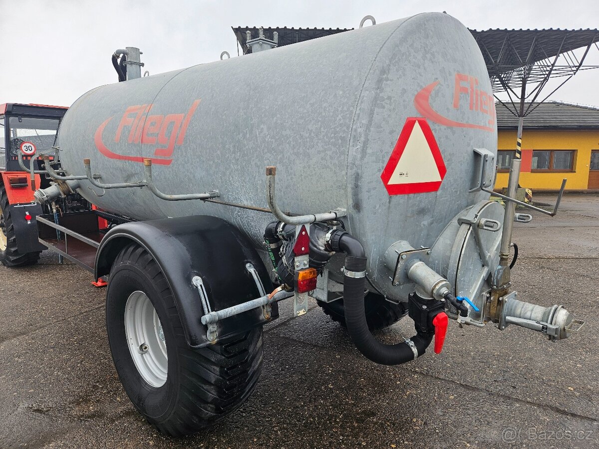 Fekální cisterna FLIEGL 8m3 - 6