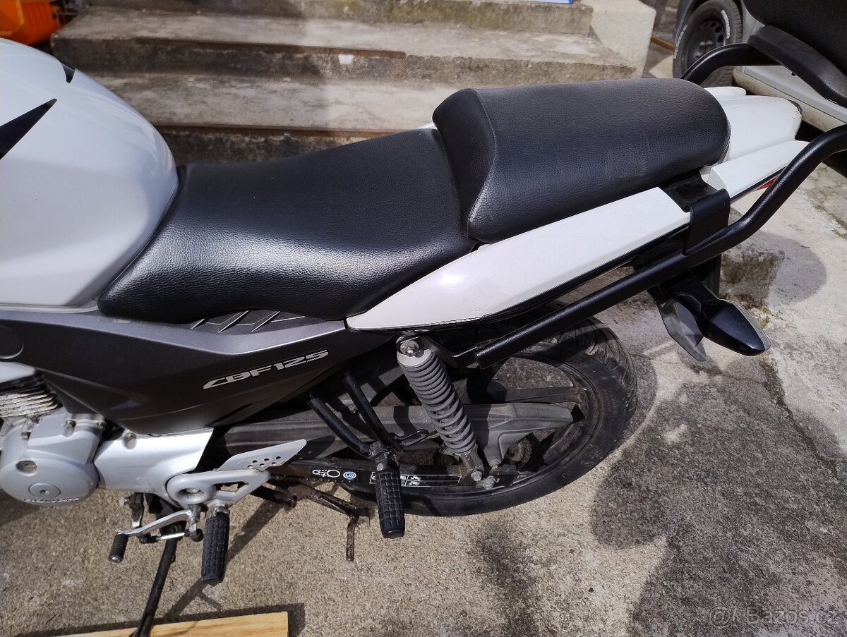 HONDA CBF125 JC40 - 6
