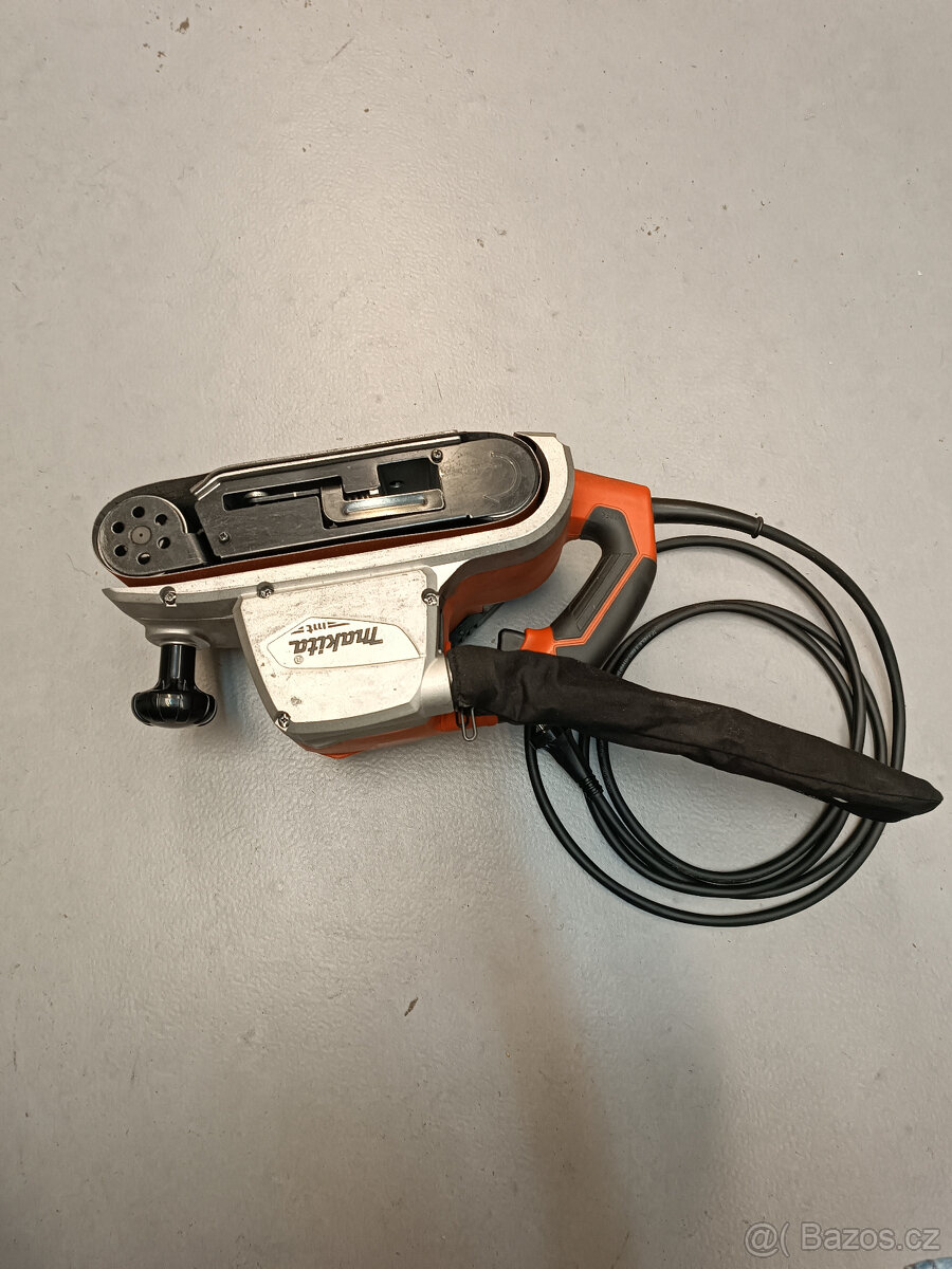 MAKITA PÁSOVÁ BRUSKA M9400 - 6