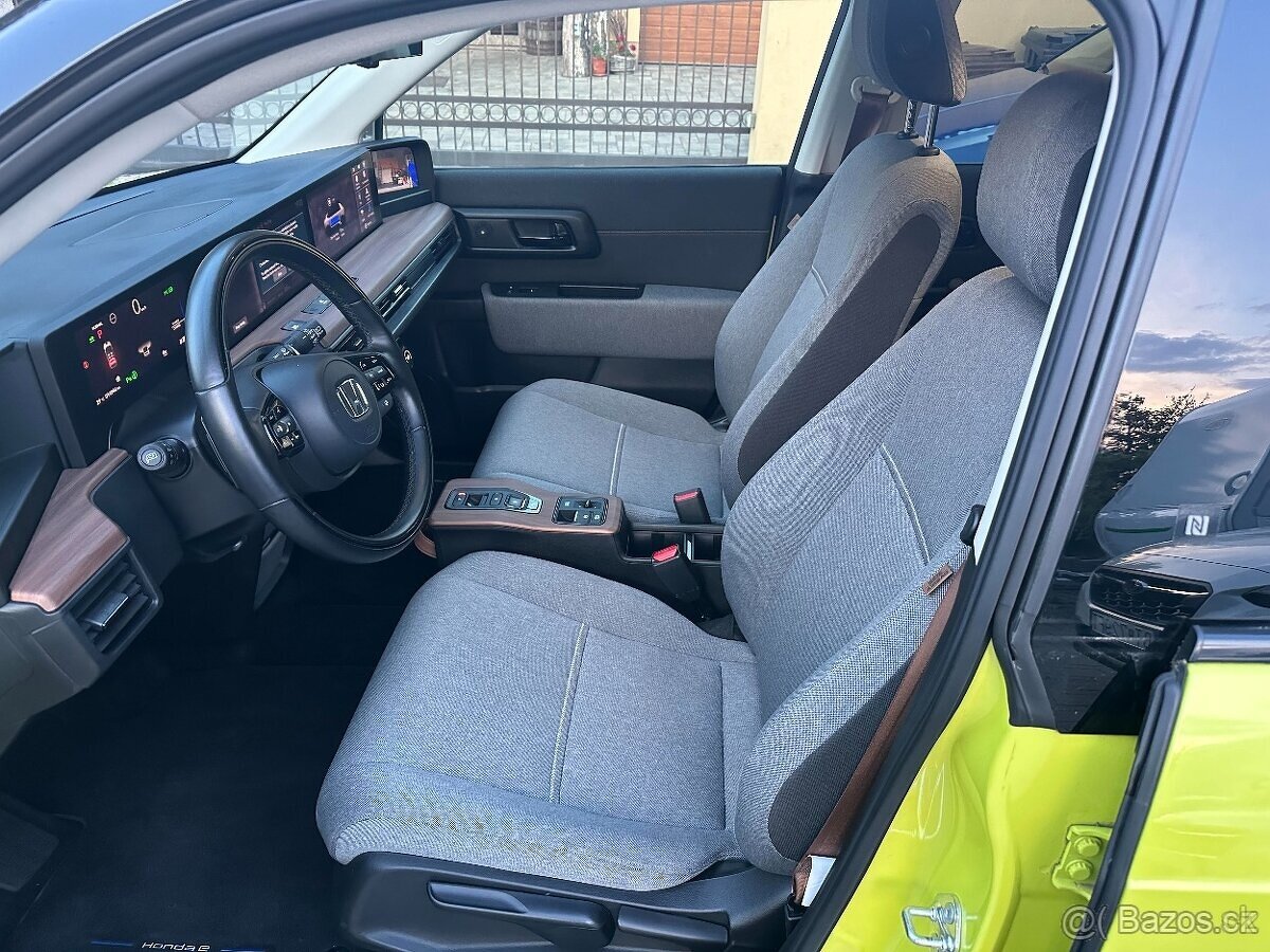 Predam Honda e - ako nova - 6