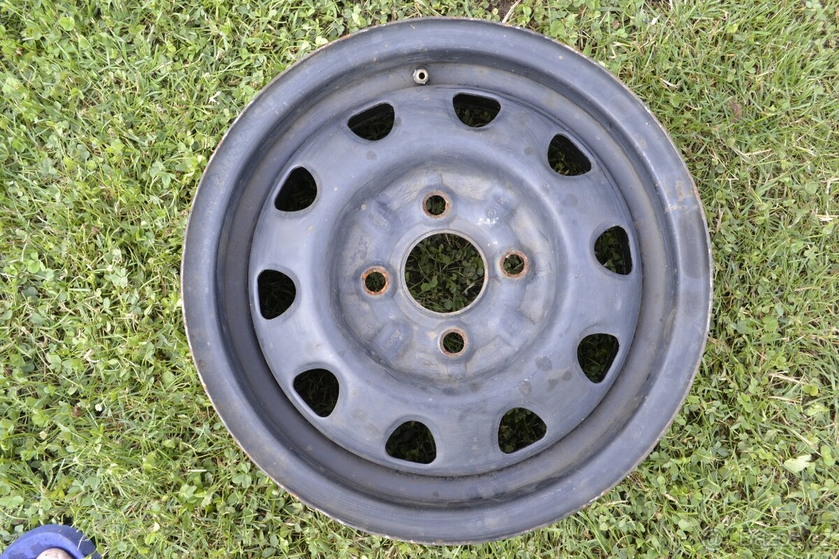 Kola 13 rozteč 4x100 pneu letní 165/70 R13 a ráfky - 6