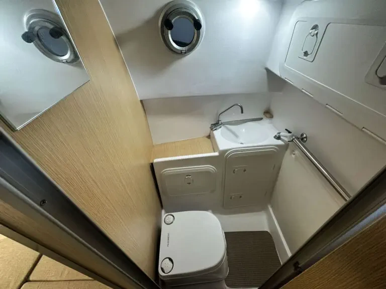 MARINELLO 590 Cabin - 6