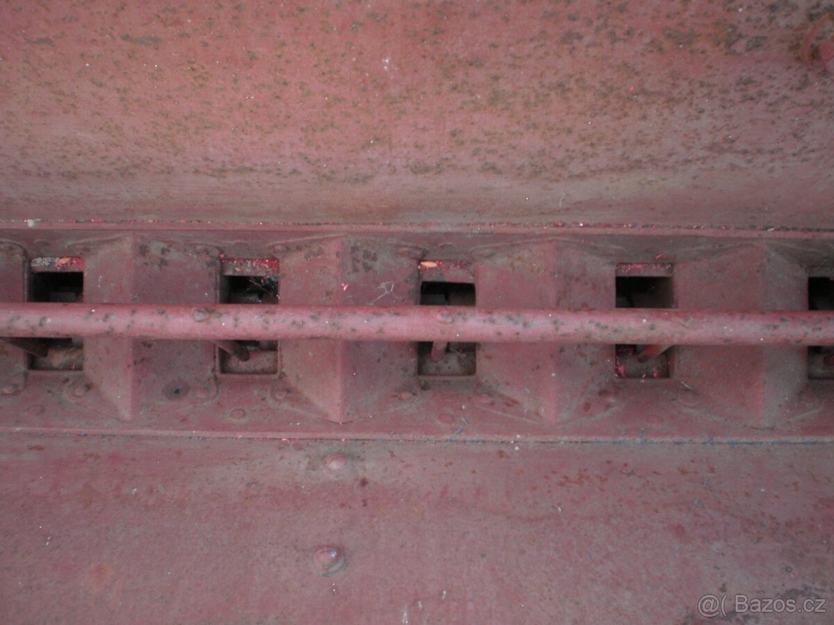 Sečka tažená 2m - 6