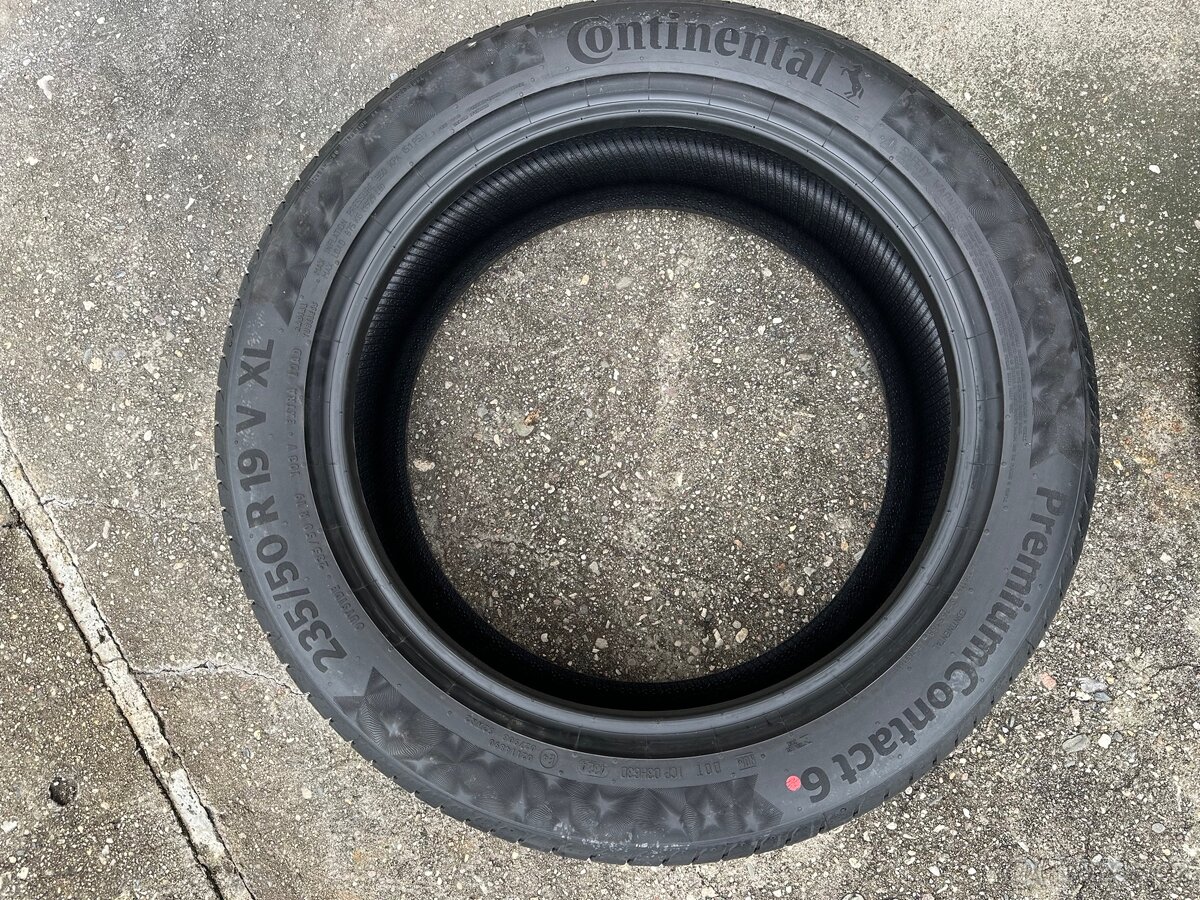 Continental Premium Contact 6 235/50R19 - 6