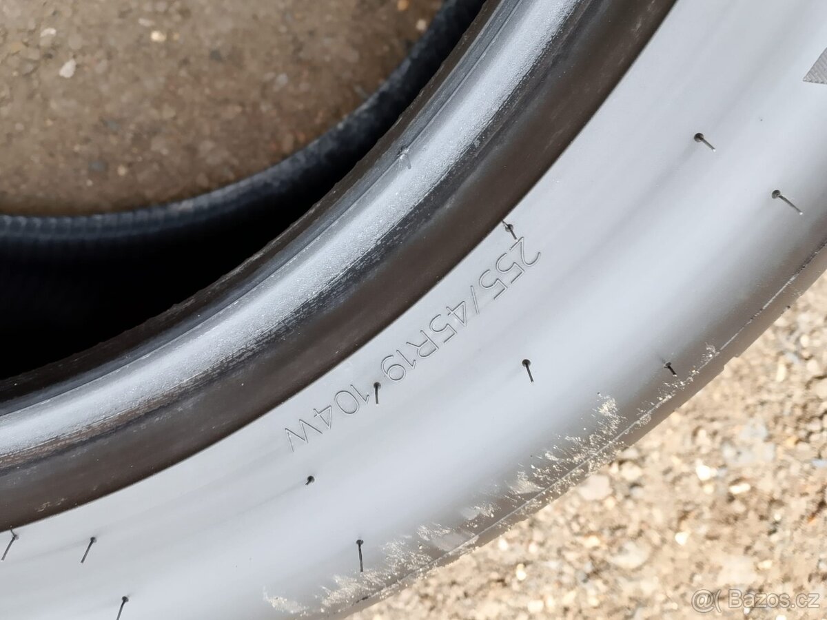 255/45/19 104w Hankook - letní pneu 2ks - 6