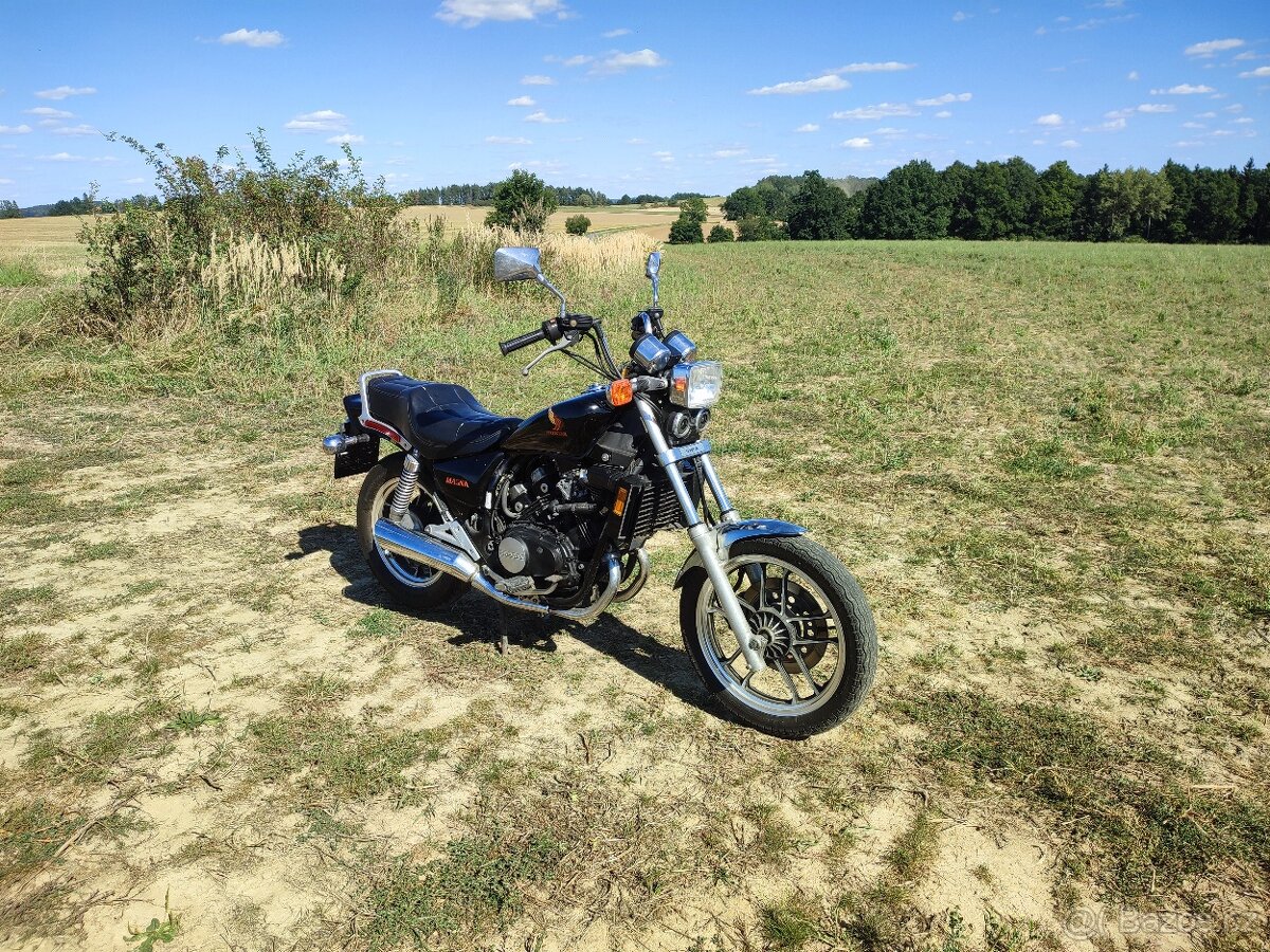 Honda Magna V30 VF500C - 6