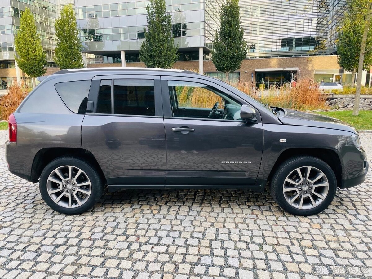 Jeep Compass 2.2CRD 120KW 4x4 MANUÁL KAMERA VÝHŘEV TAŽNÉ - 6