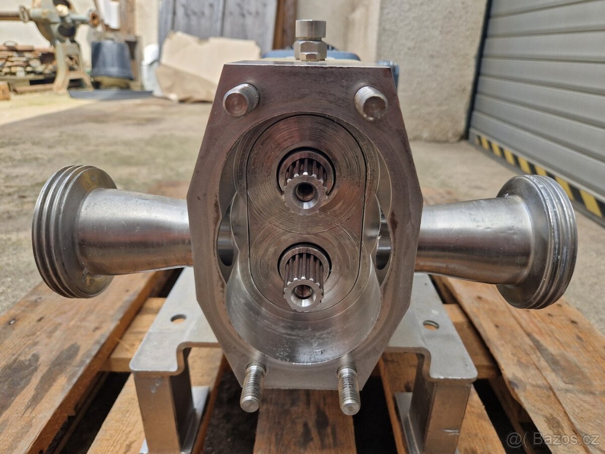 SPX Flow Model TL2 nerezové objemové/piškotové čerpadlo - 6