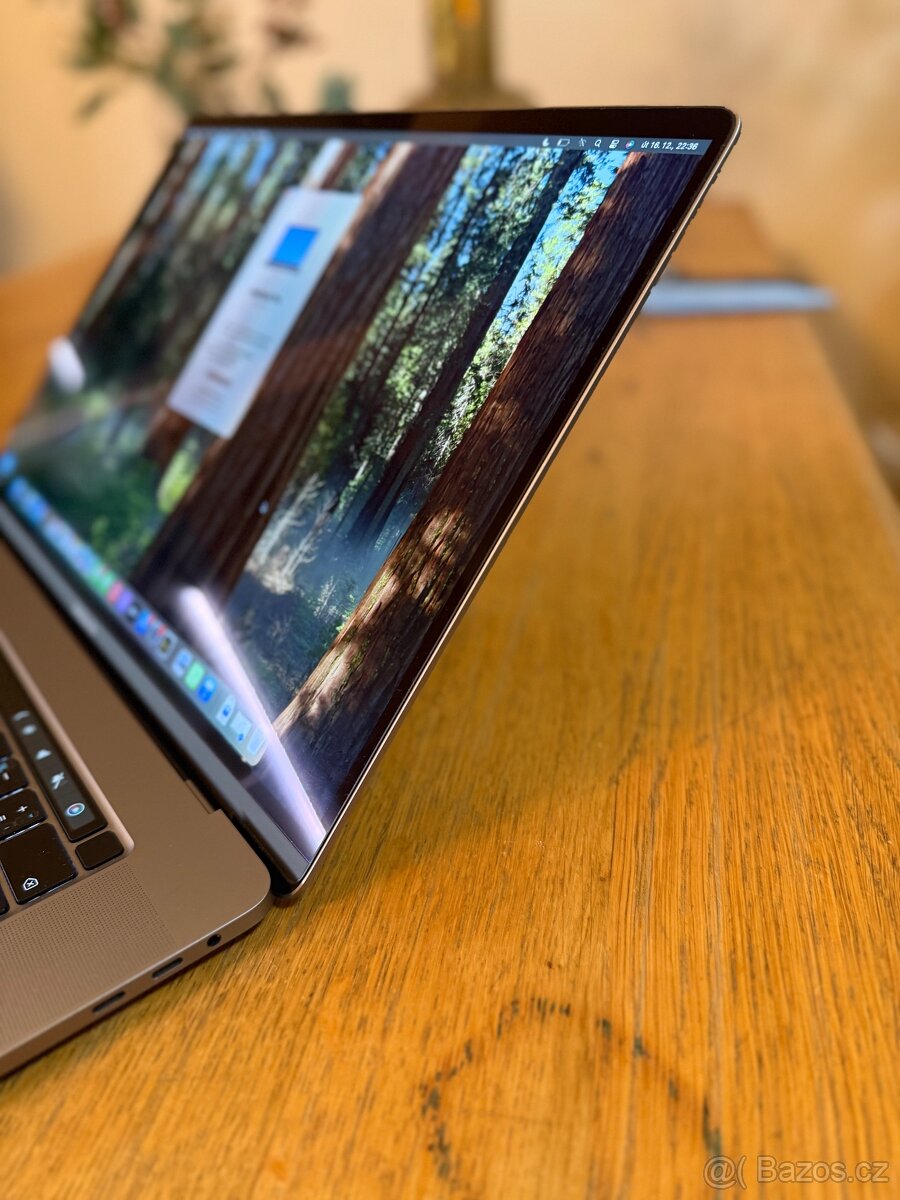 Apple MacBook Pro 16" 2.3GHz Intel Core i9 32GB / 1TB - 6