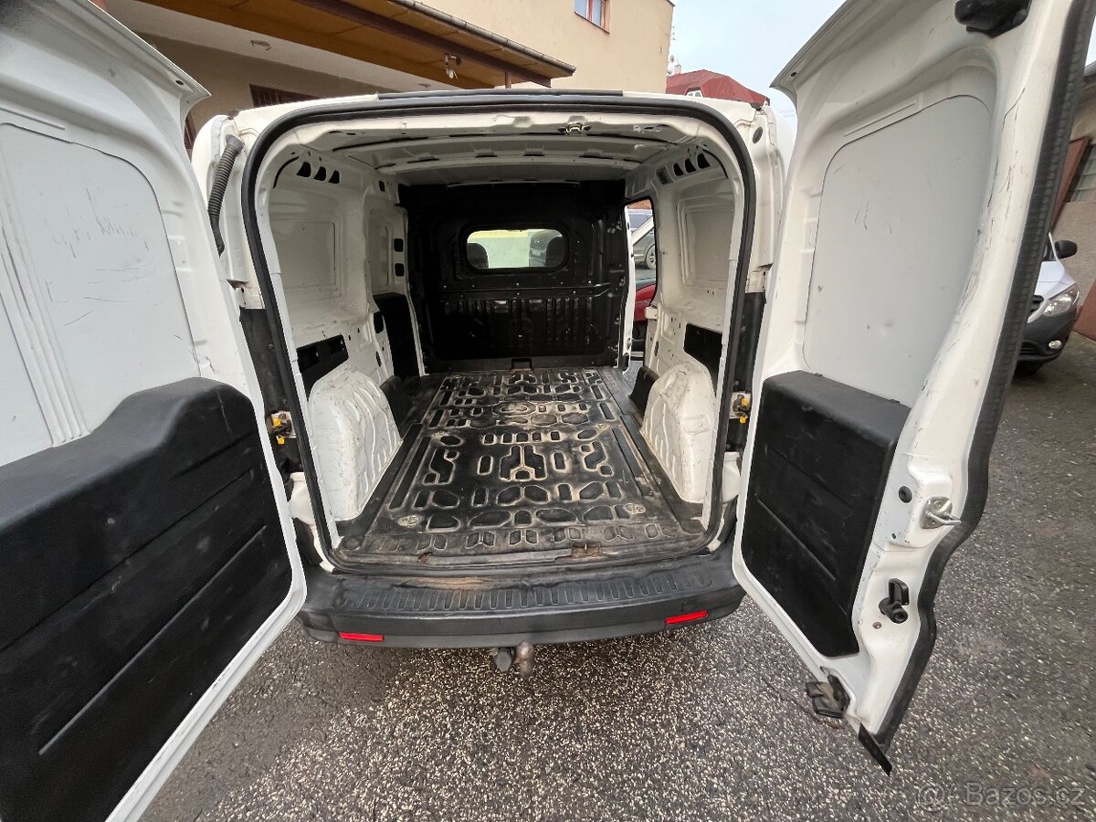 Fiat Doblo 2011 - 6
