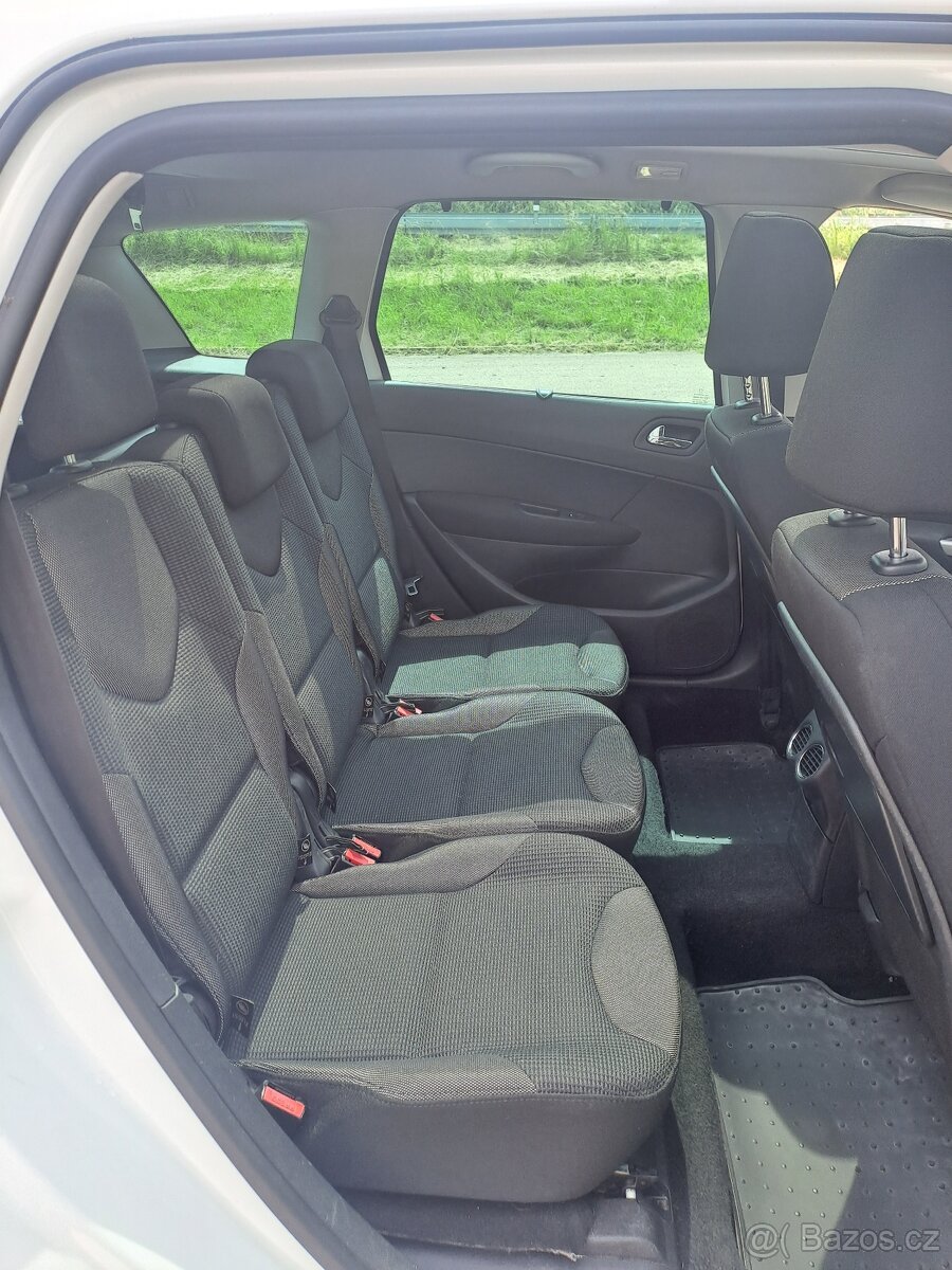 Peugeot 308 SW , rok 2011, 1.6 benzin - 6