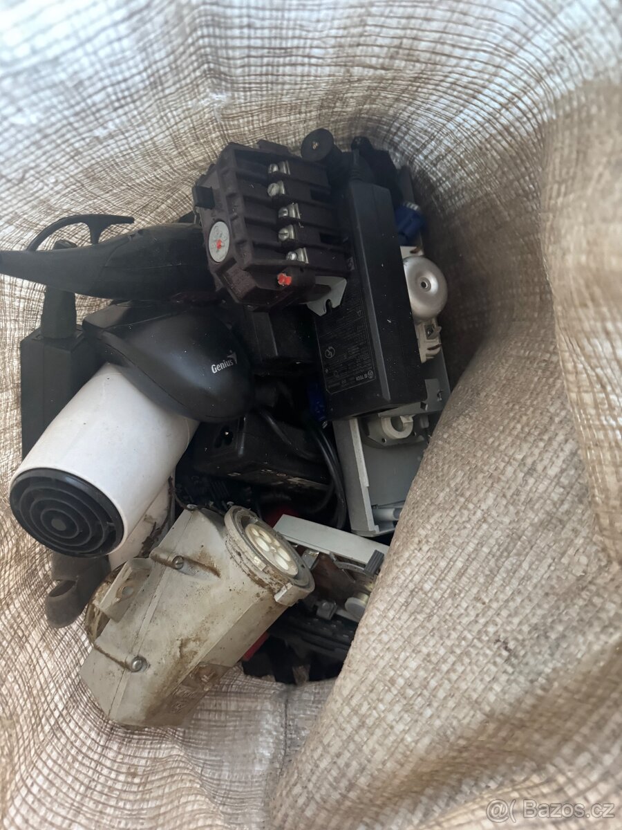 Elektronika na barevné kovy na nd - 6