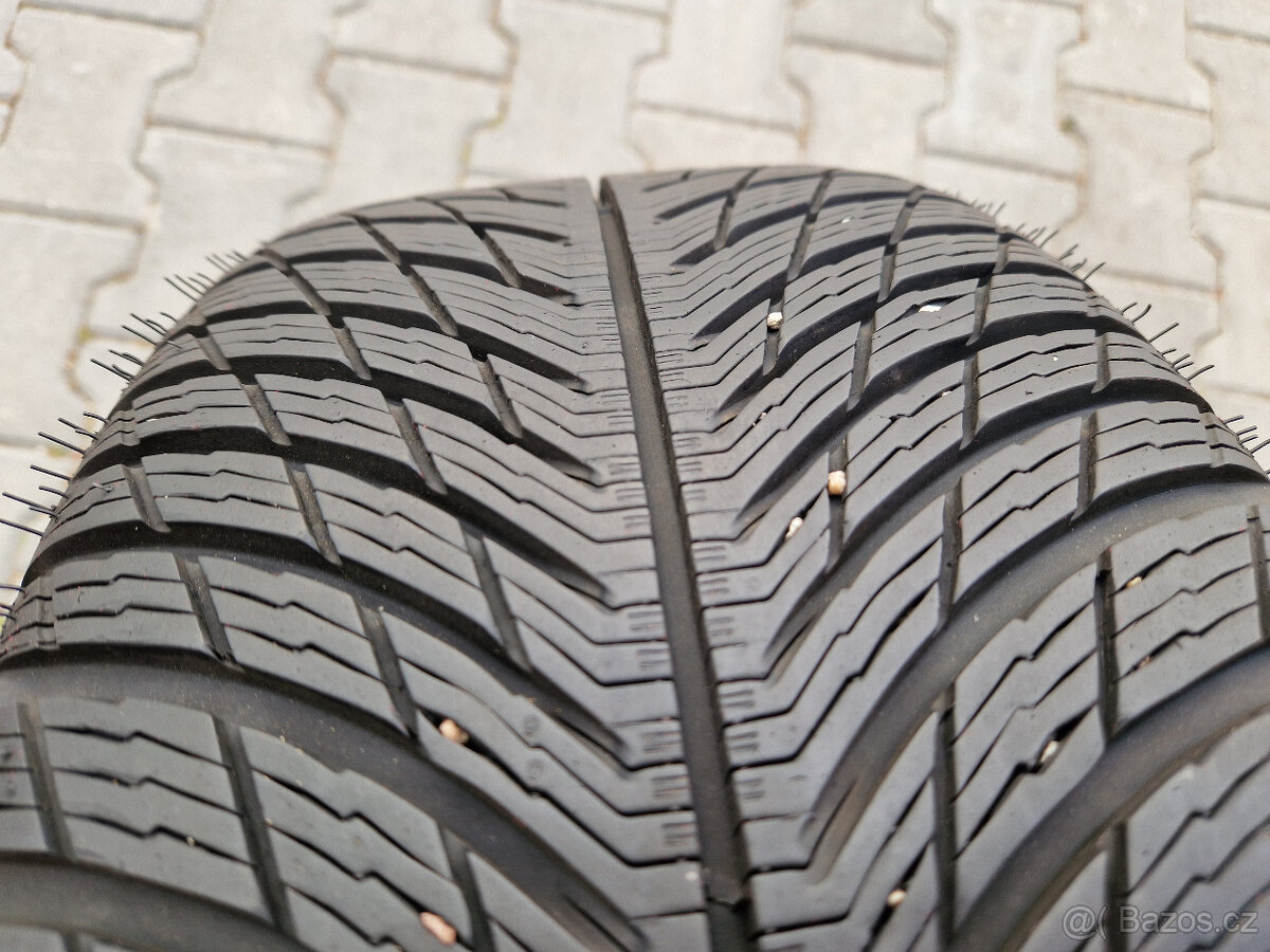 5x112 r18 kola mercedes a cla disky amg A CLA 18 alu 235 40 - 6