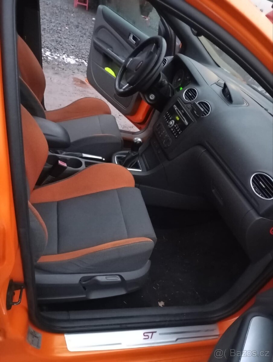 Ford Focus ST225 - 6