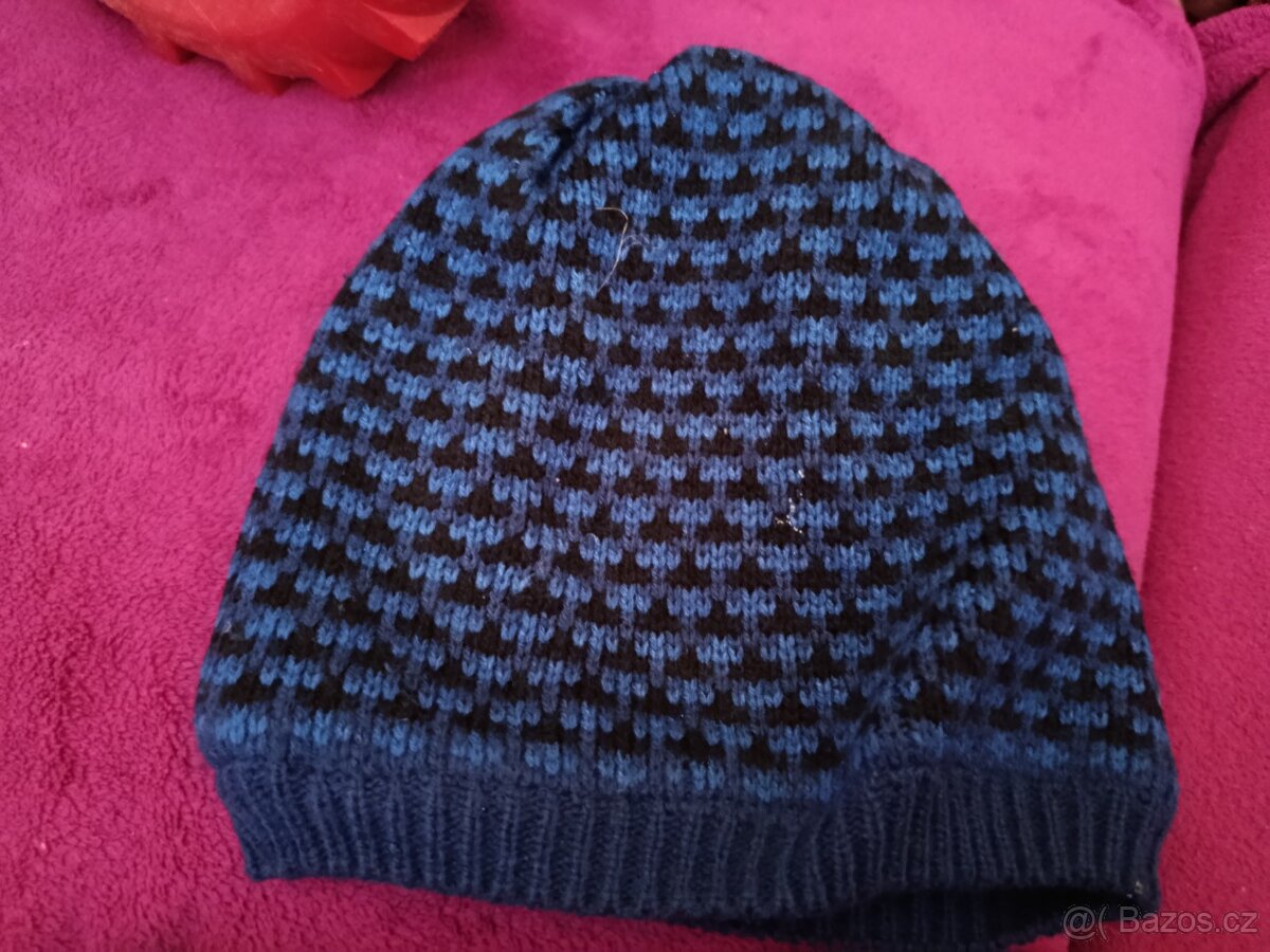 Chlapecké džíny a zimní čepice - 6