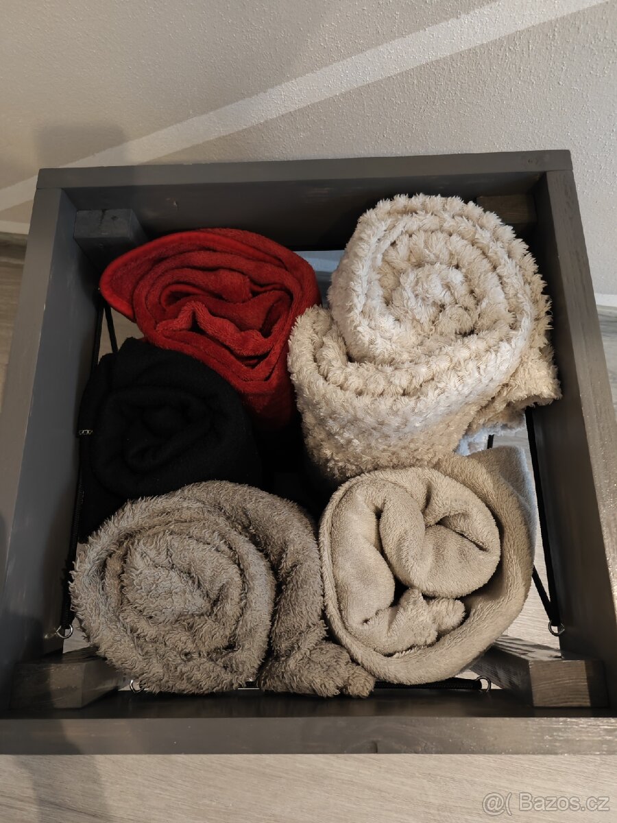 Box na deky z masivu - 6