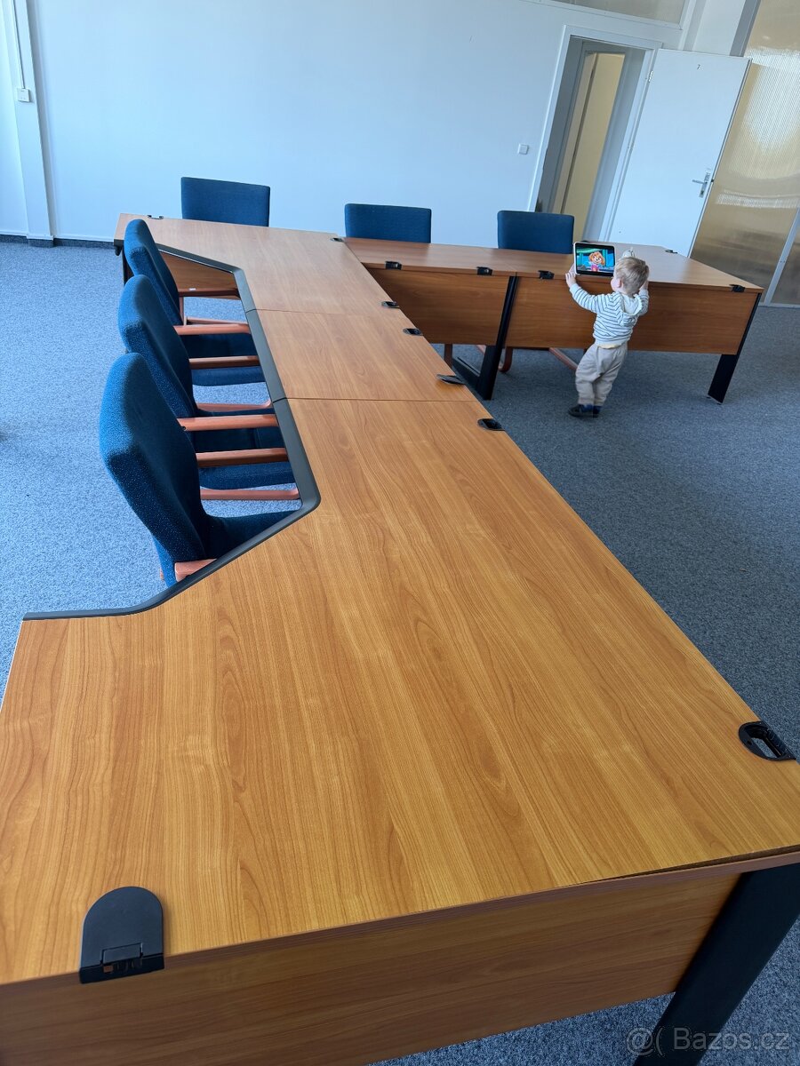 Kancelářský nábytek - 6